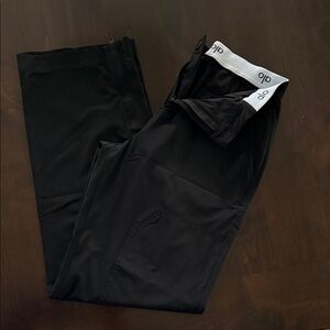 ALO Yoga Black Cargo Pants for Men